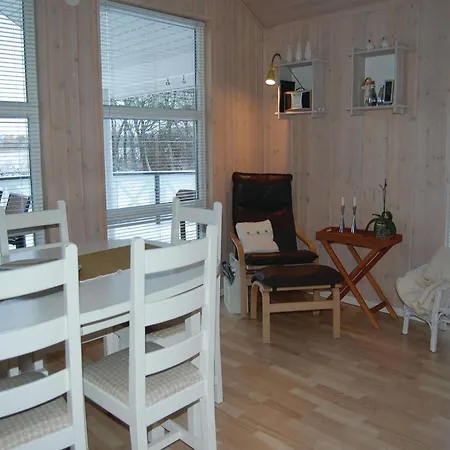 Holiday home Ronnebaervangen I